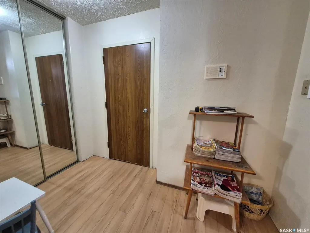 228 3rd Street Weyburn SK S4H 0W6