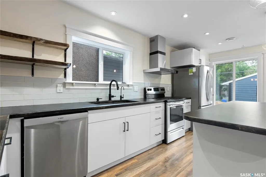 1920 Athol Street Regina SK S4T 3E3