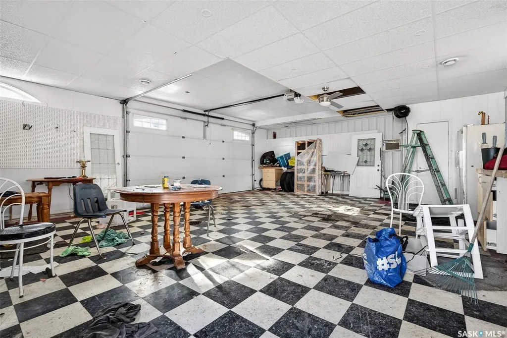 1317 Hochelaga Street W Moose Jaw SK S6H 6C3