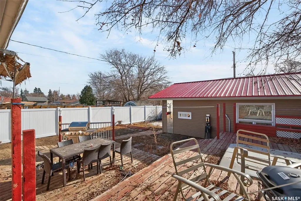1317 Hochelaga Street W Moose Jaw SK S6H 6C3