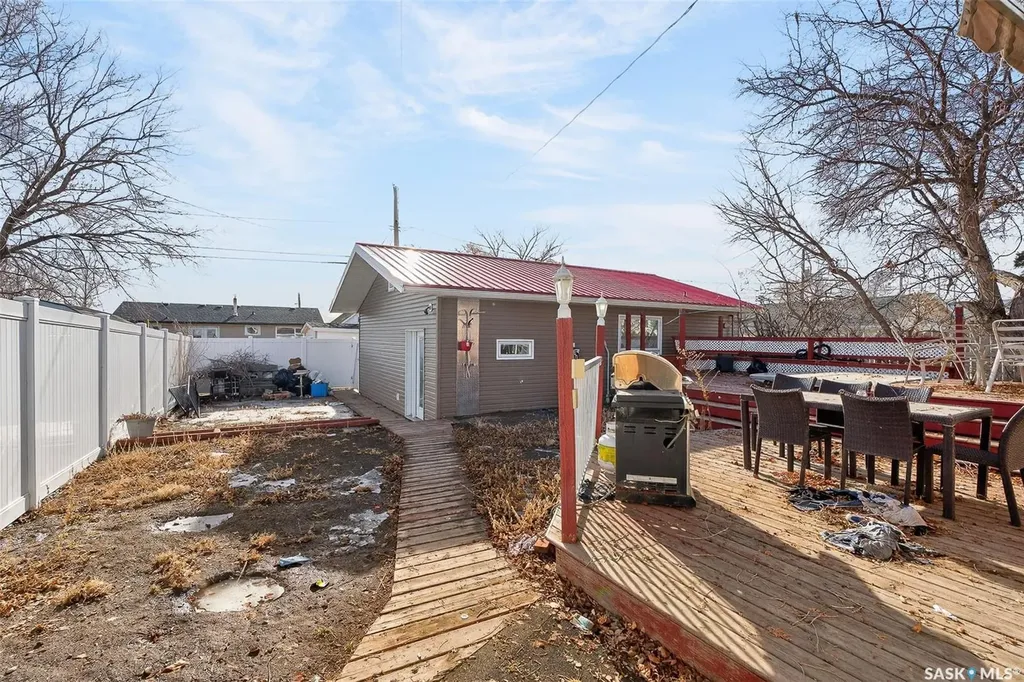 1317 Hochelaga Street W Moose Jaw SK S6H 6C3