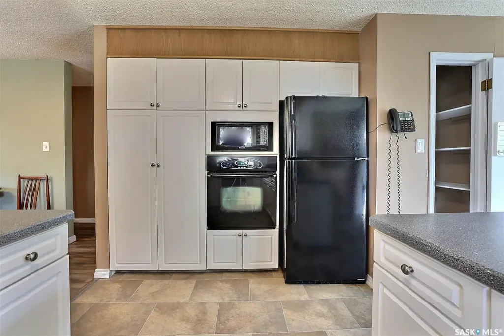 97 Compton Road Regina SK S4S 2Y4