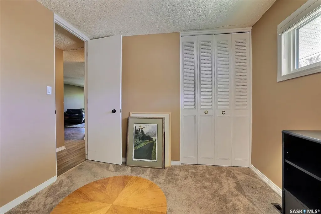 97 Compton Road Regina SK S4S 2Y4