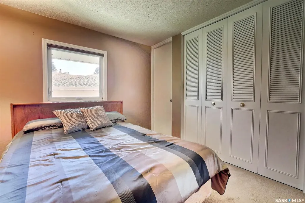 97 Compton Road Regina SK S4S 2Y4