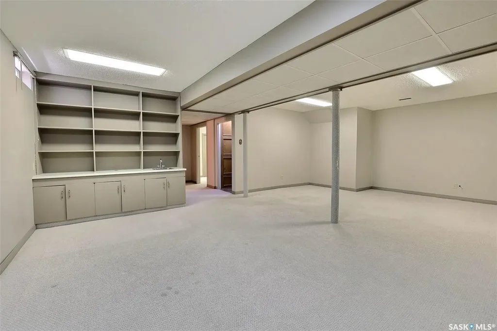 97 Compton Road Regina SK S4S 2Y4