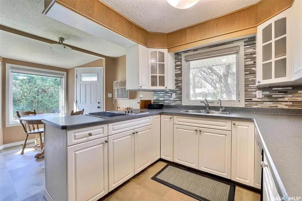 97 Compton Road Regina SK S4S 2Y4