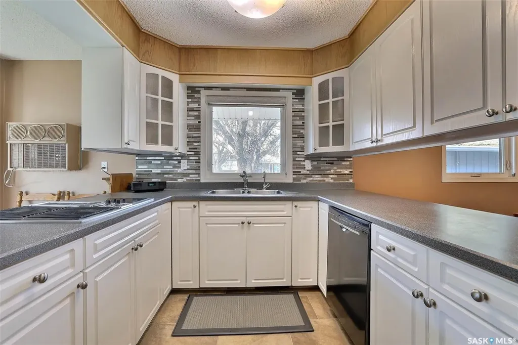 97 Compton Road Regina SK S4S 2Y4