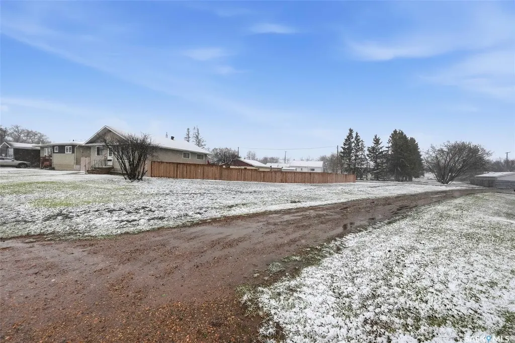 757 6th Street E Prince Albert SK S6V 0N9