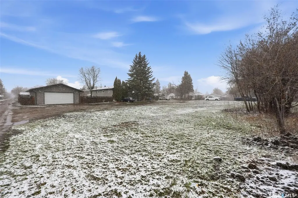 743 7th Street E Prince Albert SK S6V 0S9
