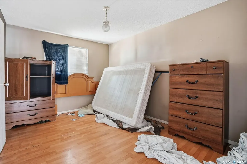 512 4th Avenue W Assiniboia SK S0H 0B0