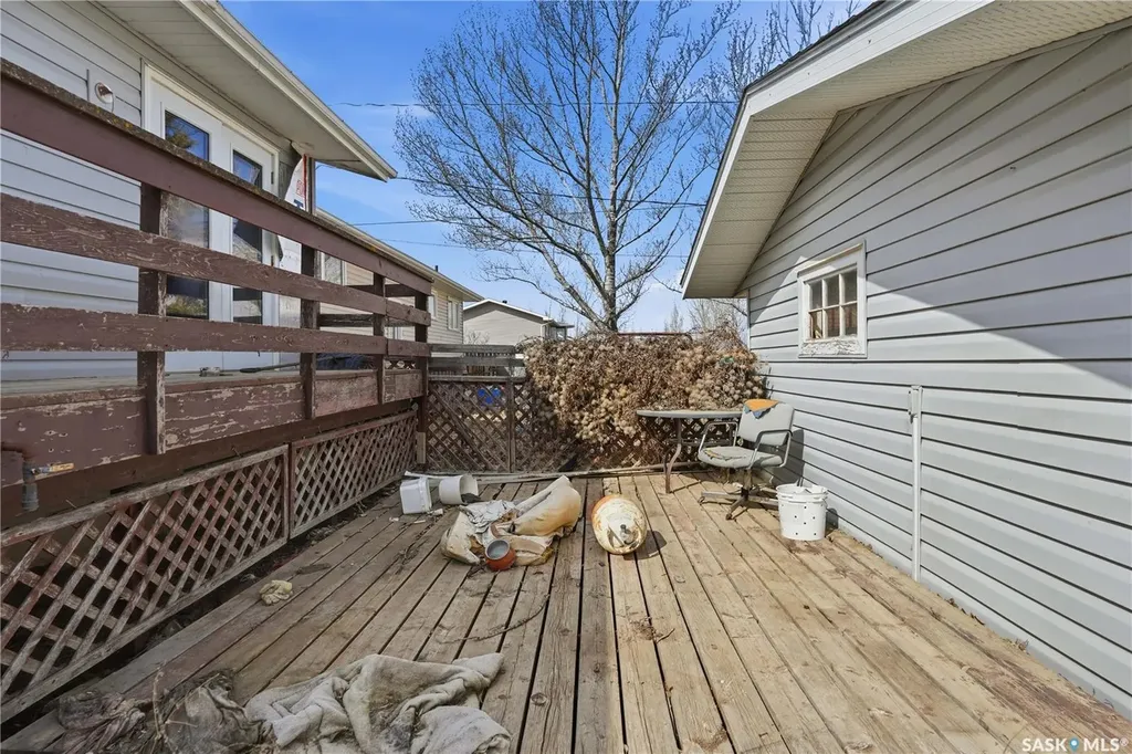512 4th Avenue W Assiniboia SK S0H 0B0