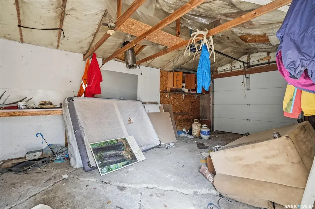 512 4th Avenue W Assiniboia SK S0H 0B0