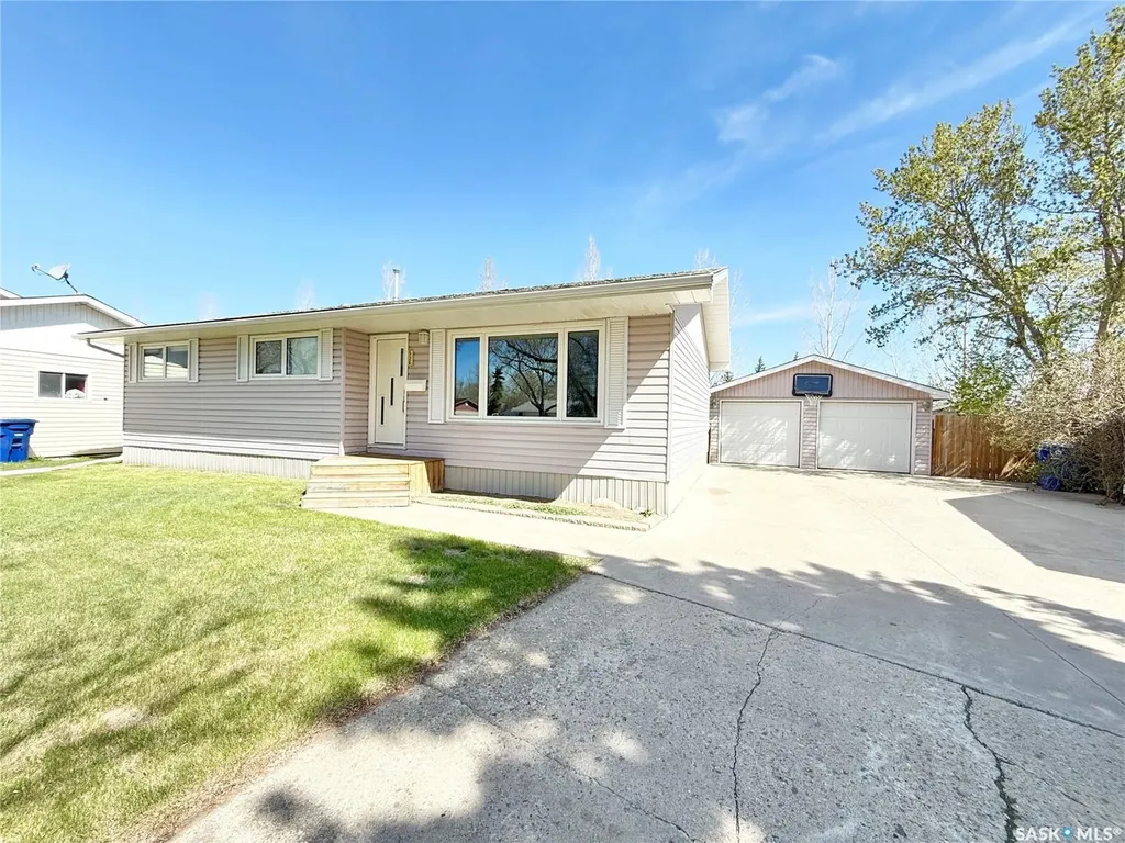 536 Mcgillivray Drive Weyburn SK S4H 1M2