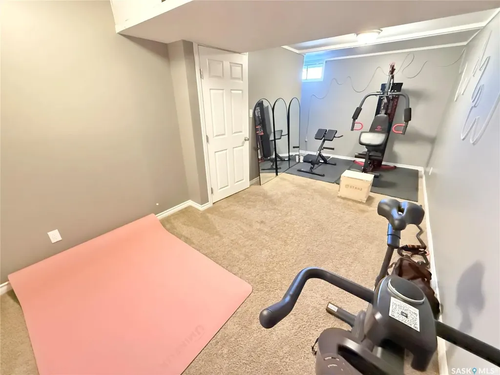 536 Mcgillivray Drive Weyburn SK S4H 1M2