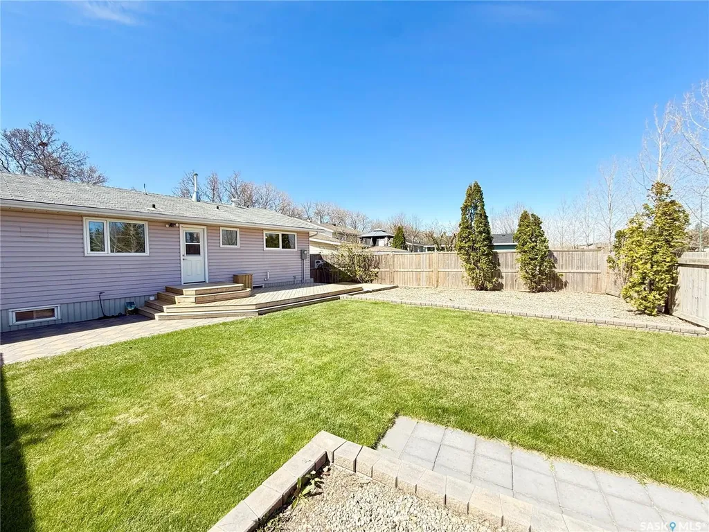 536 Mcgillivray Drive Weyburn SK S4H 1M2