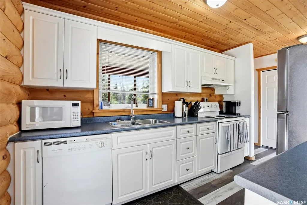 7 Pine Drive Candle Lake SK S0J 3E0