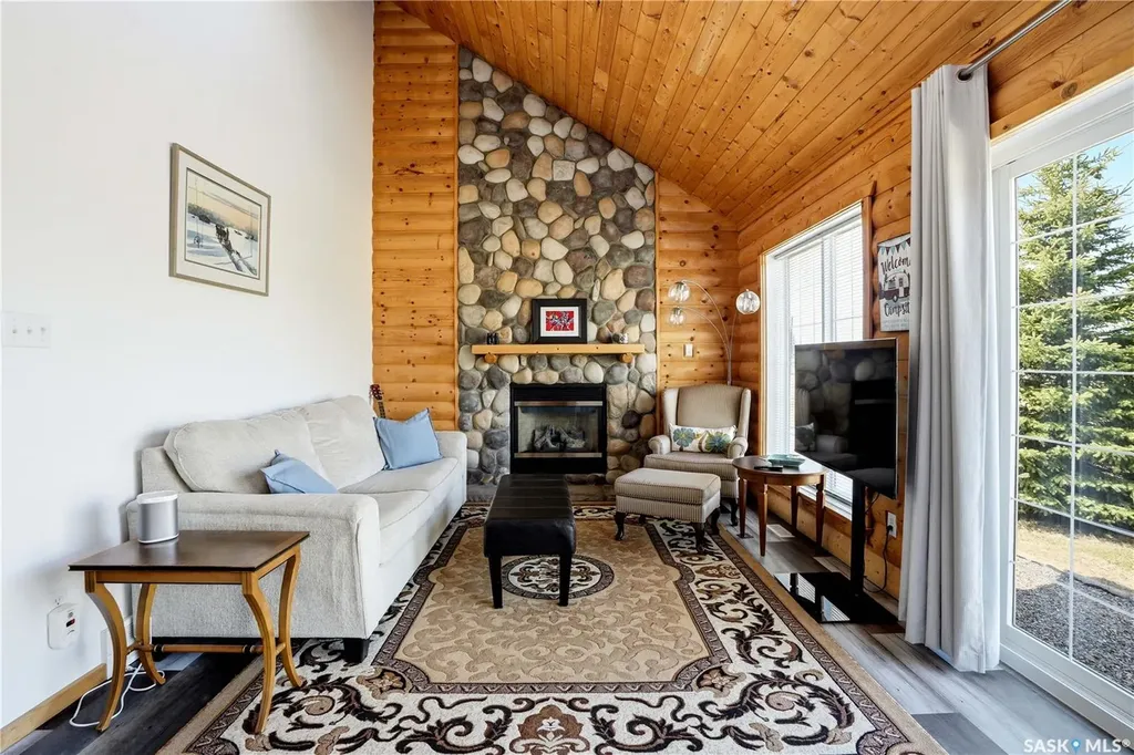 7 Pine Drive Candle Lake SK S0J 3E0