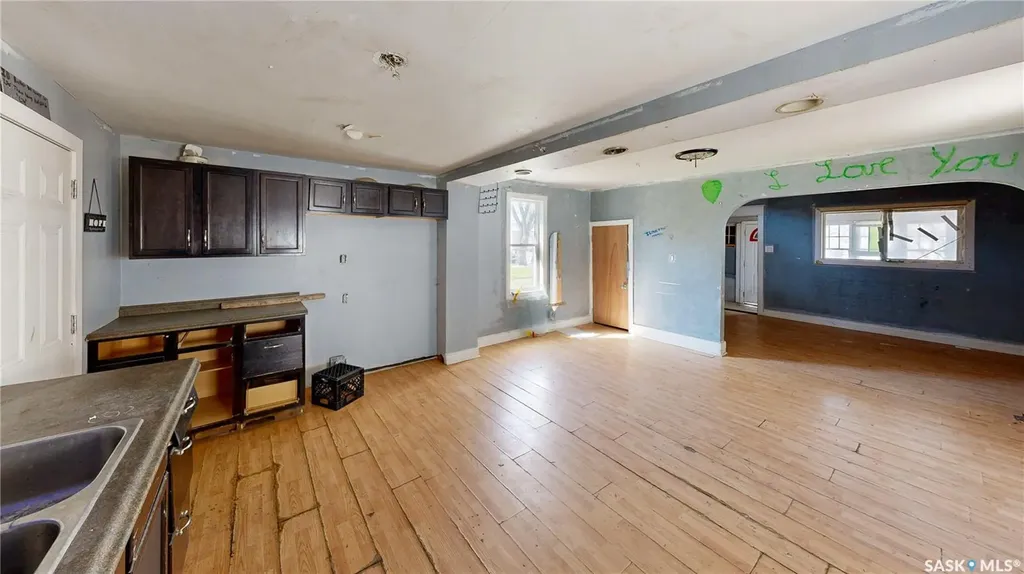 1943 Montreal Street Regina SK S4P 1L4