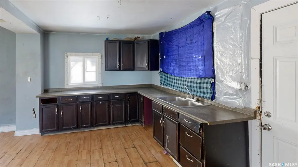 1943 Montreal Street Regina SK S4P 1L4