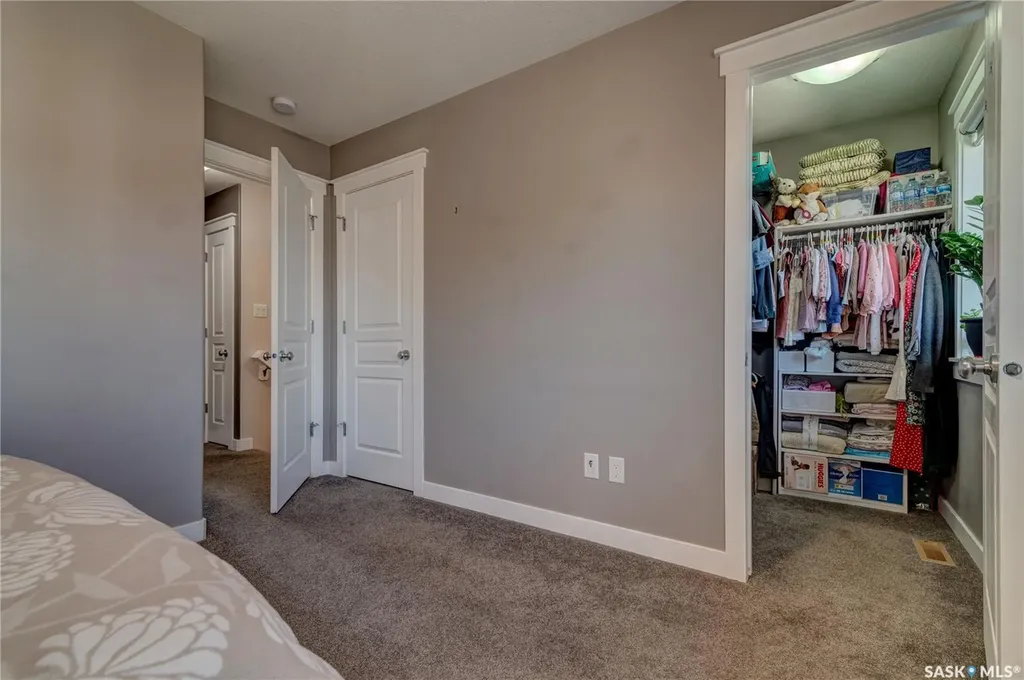 5425 Mcclelland Drive Regina SK S4W 0K8