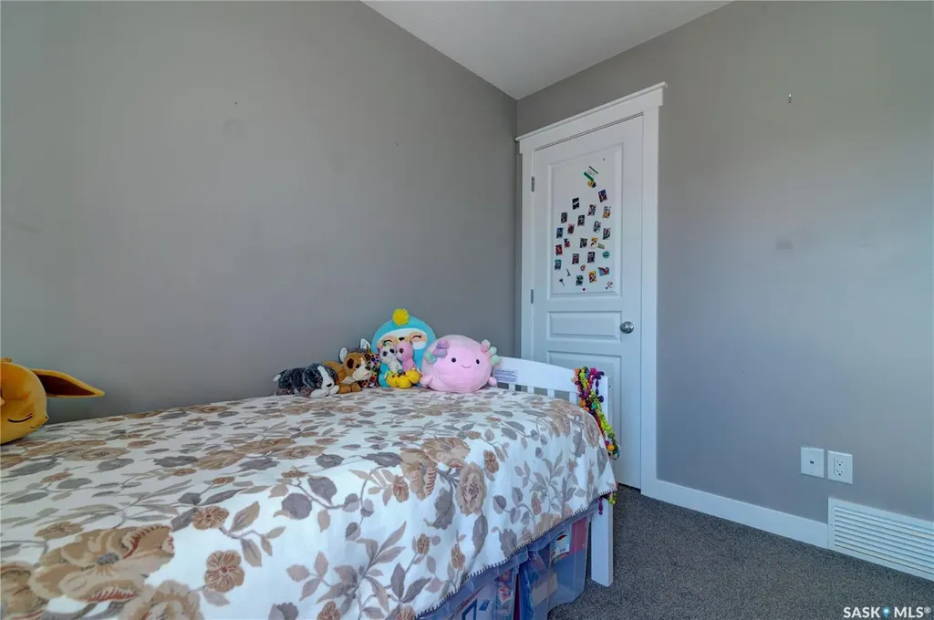 5425 Mcclelland Drive Regina SK S4W 0K8