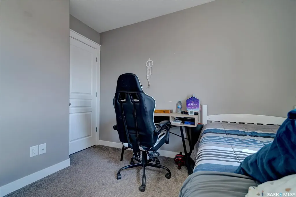 5425 Mcclelland Drive Regina SK S4W 0K8