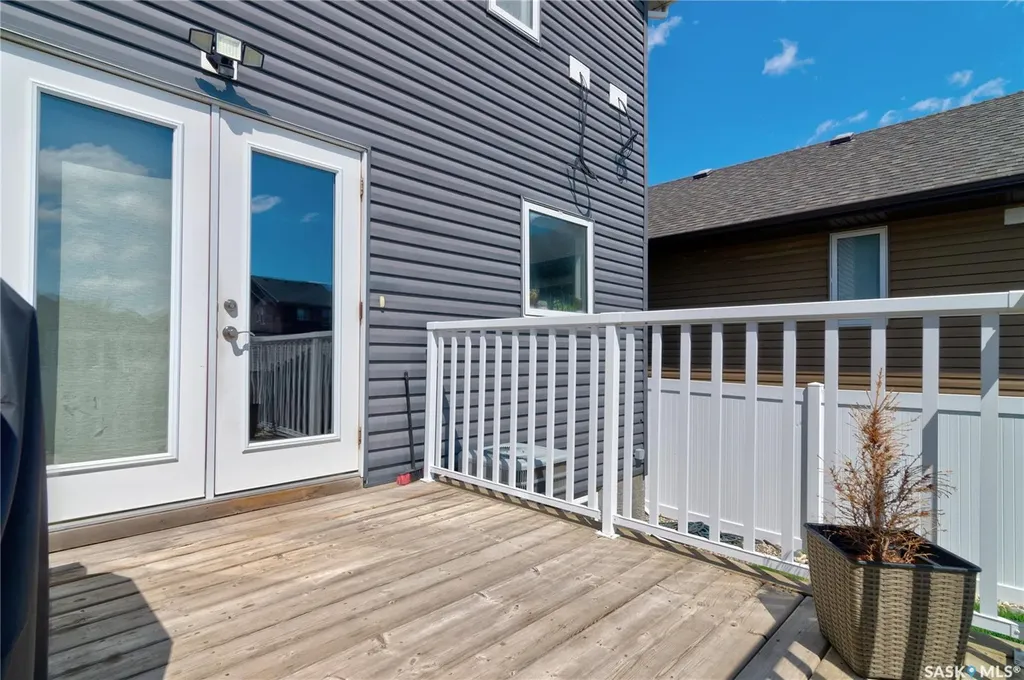 5425 Mcclelland Drive Regina SK S4W 0K8
