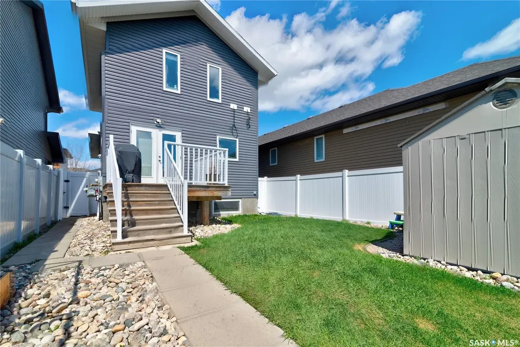 5425 Mcclelland Drive Regina SK S4W 0K8