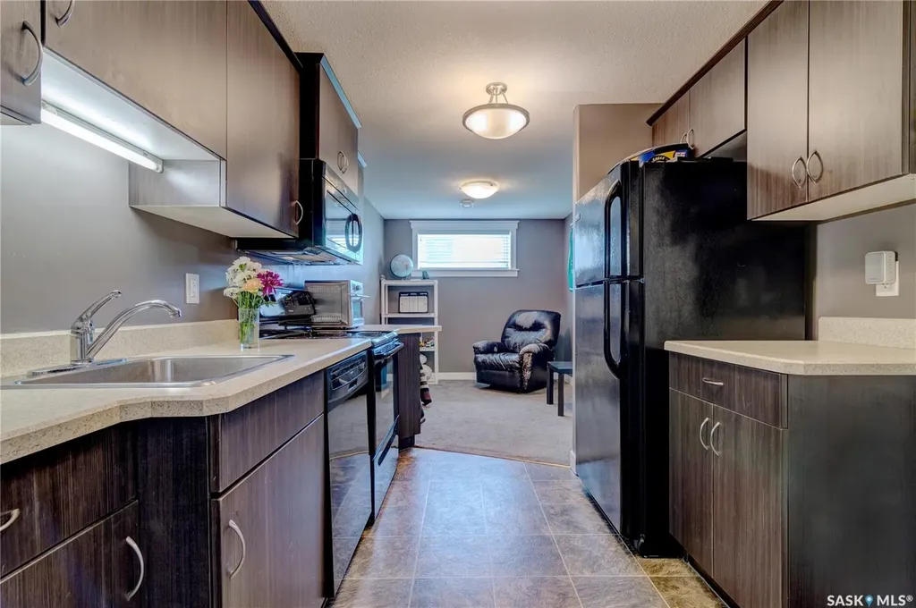 5425 Mcclelland Drive Regina SK S4W 0K8