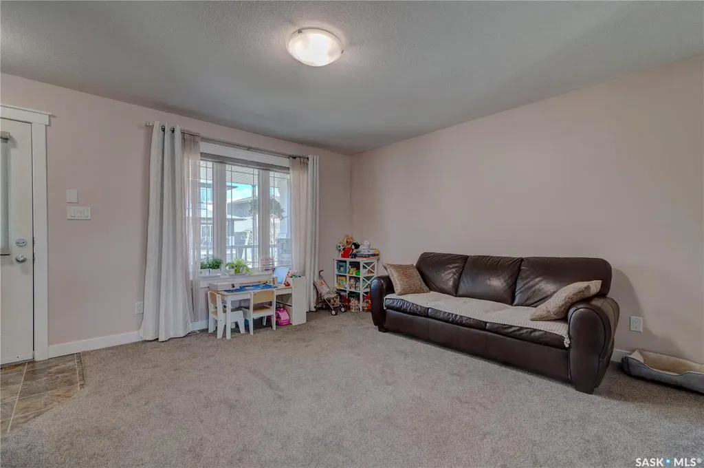 5425 Mcclelland Drive Regina SK S4W 0K8