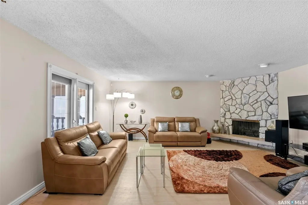 55 Noonan Road Regina SK S4V 0J5