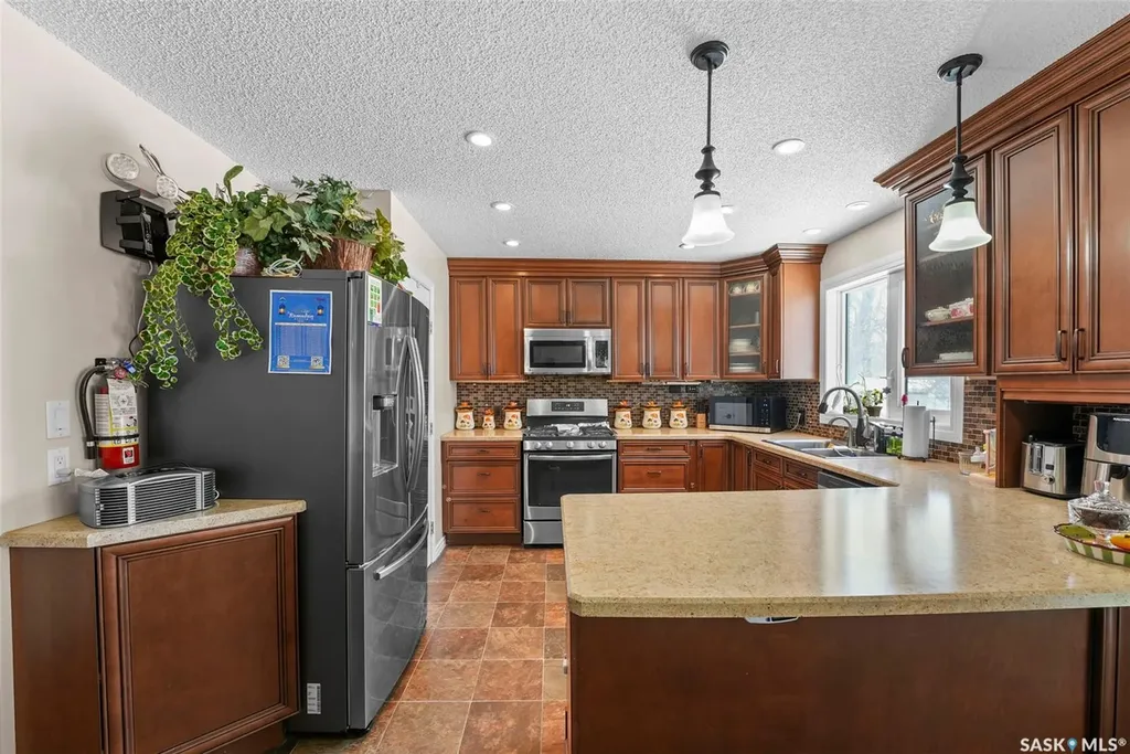 55 Noonan Road Regina SK S4V 0J5