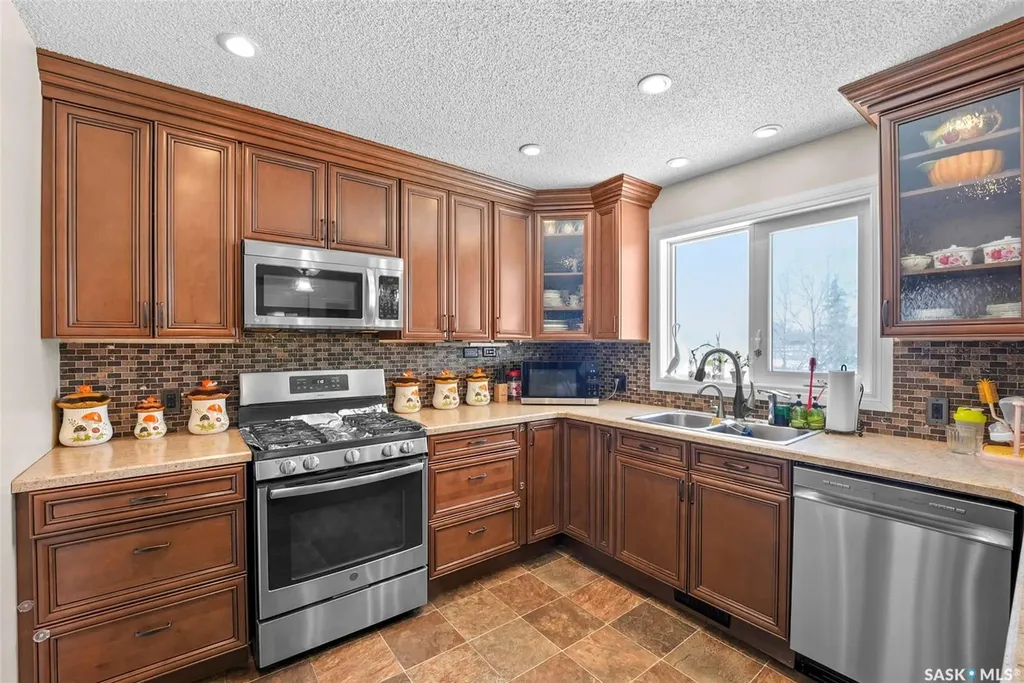 55 Noonan Road Regina SK S4V 0J5