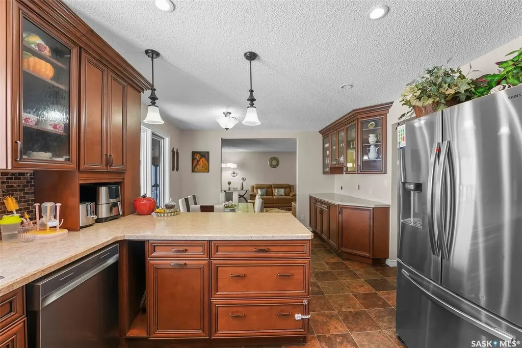 55 Noonan Road Regina SK S4V 0J5