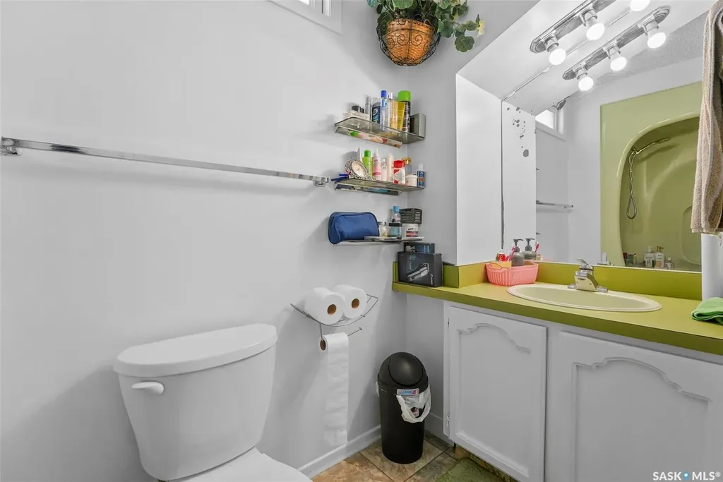 55 Noonan Road Regina SK S4V 0J5