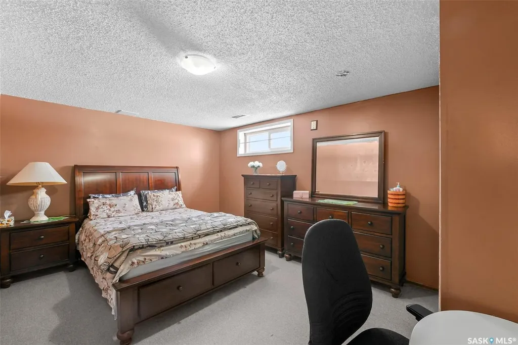 55 Noonan Road Regina SK S4V 0J5