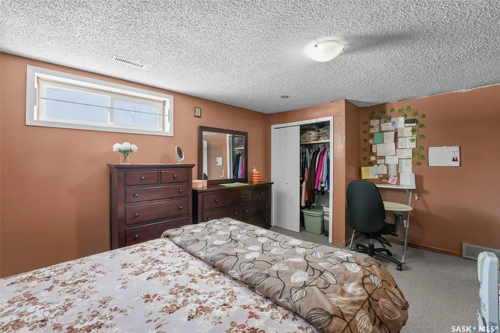 55 Noonan Road Regina SK S4V 0J5