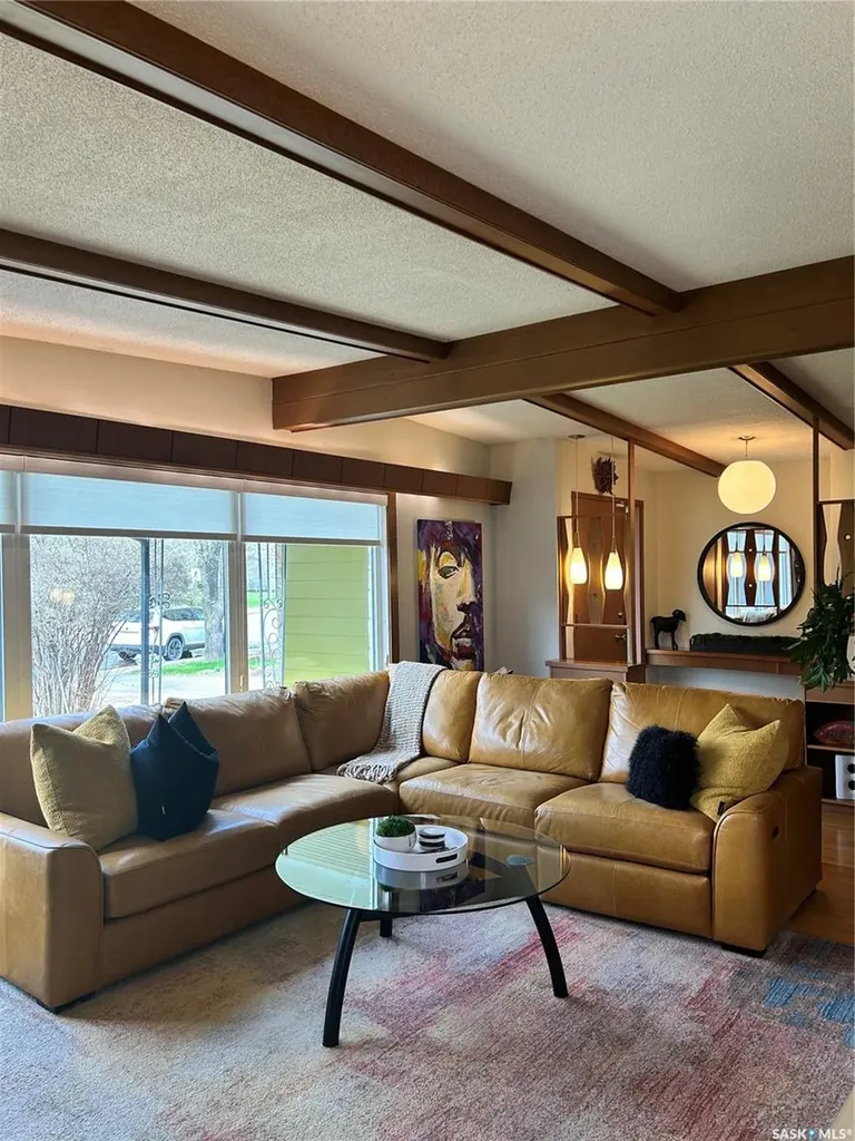 30 Cambridge Crescent Saskatoon SK S7H 3P8