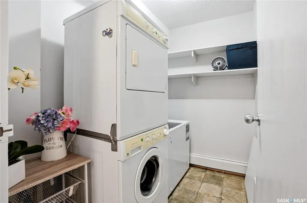 415 Tait Court Saskatoon SK S7H 5L3