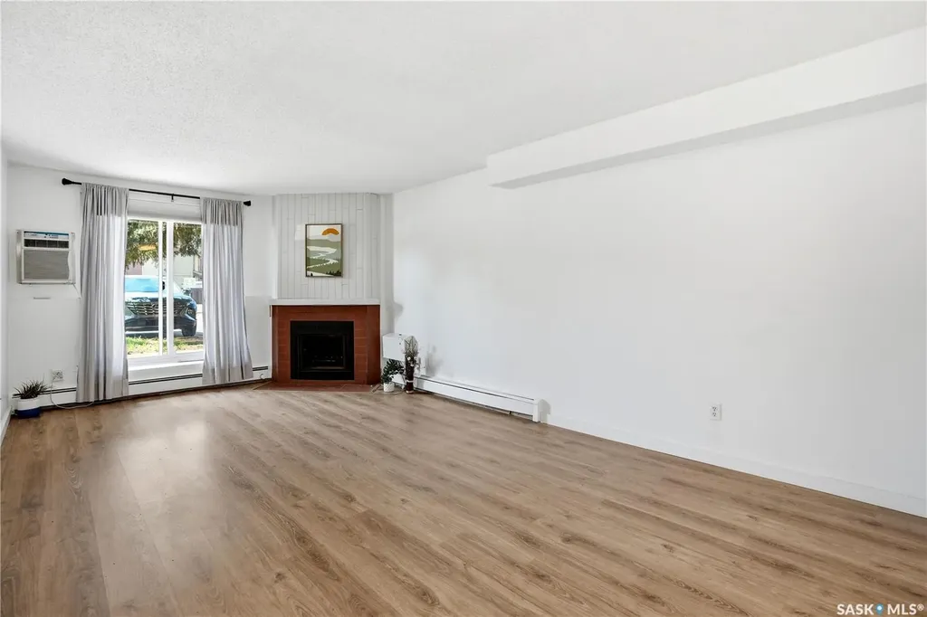 415 Tait Court Saskatoon SK S7H 5L3