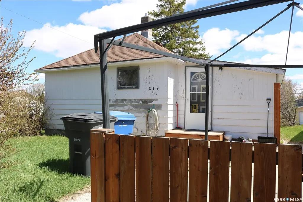 219 Carlton Street Rocanville SK S0A 3L0