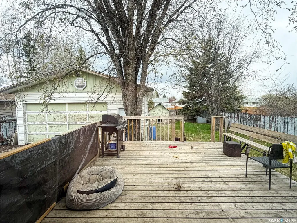 7 Dunfield Crescent Meadow Lake SK S9X 1E6