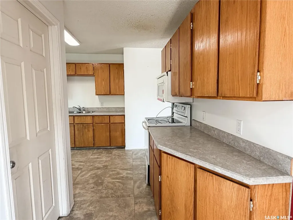 7 Dunfield Crescent Meadow Lake SK S9X 1E6