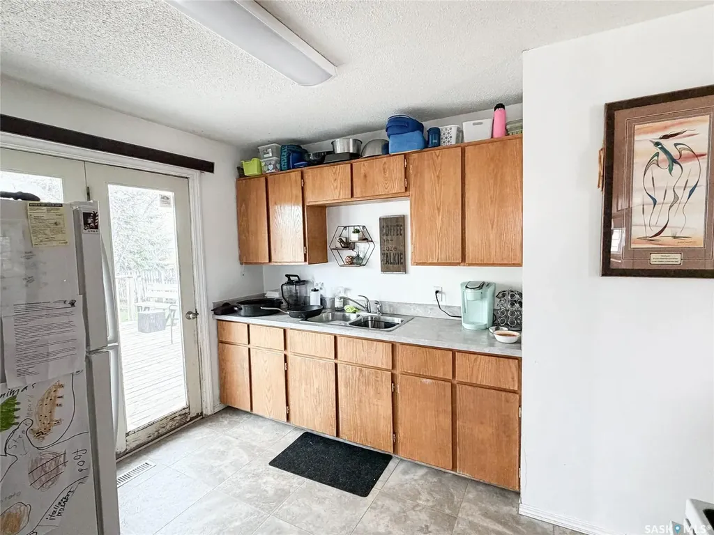 7 Dunfield Crescent Meadow Lake SK S9X 1E6