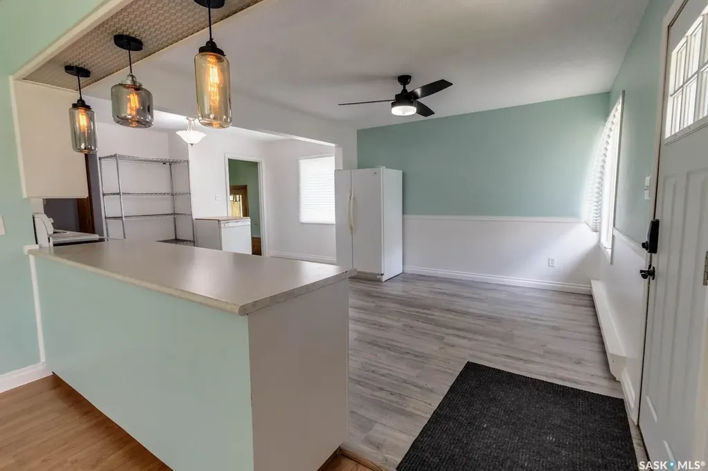 5342 5th Avenue Regina SK S4T 0M4