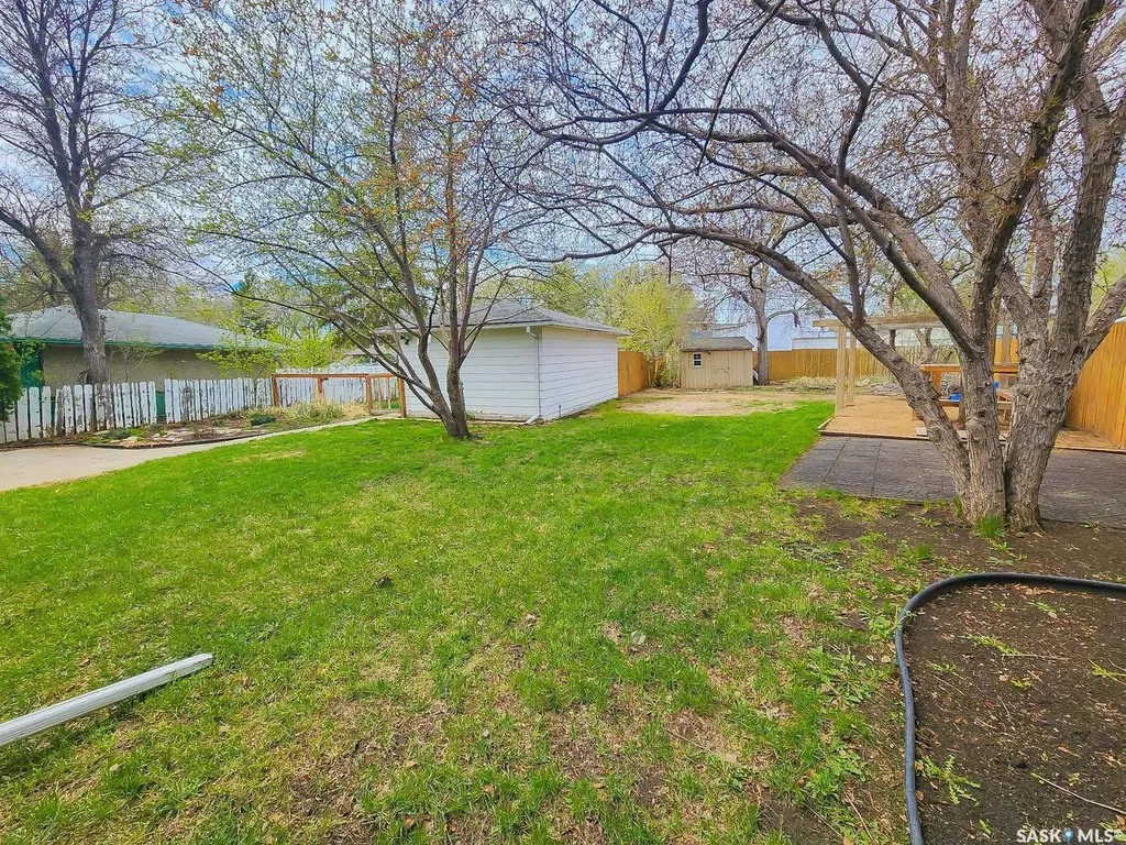 5342 5th Avenue Regina SK S4T 0M4