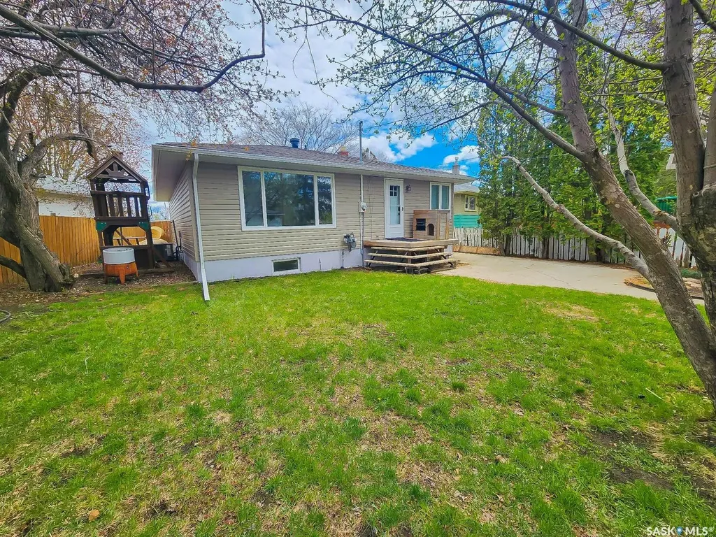 5342 5th Avenue Regina SK S4T 0M4