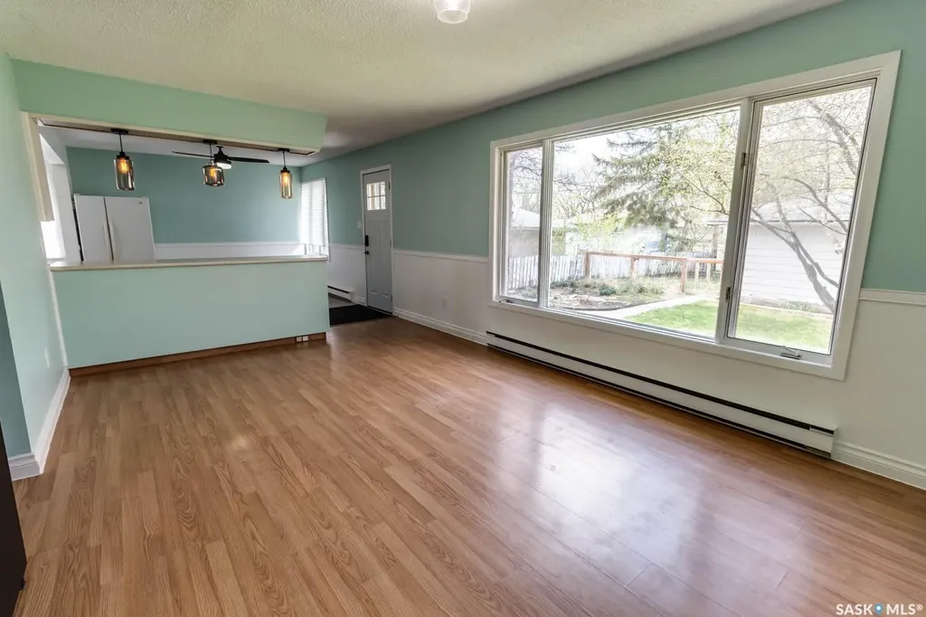 5342 5th Avenue Regina SK S4T 0M4