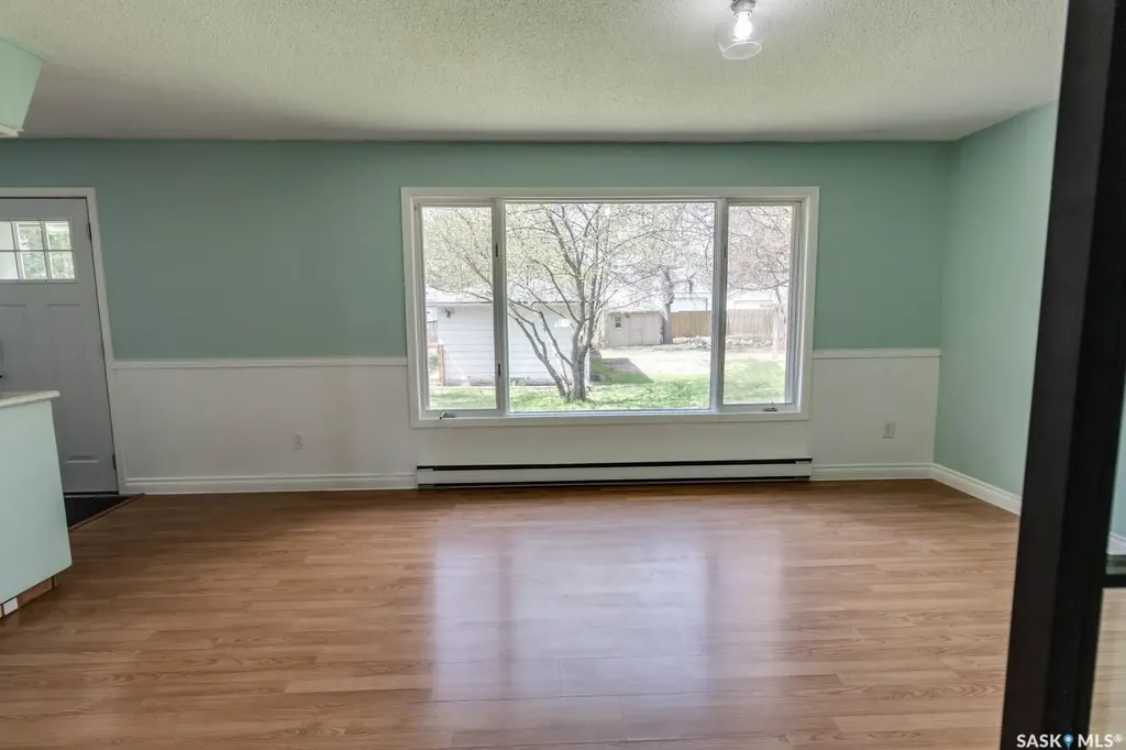 5342 5th Avenue Regina SK S4T 0M4
