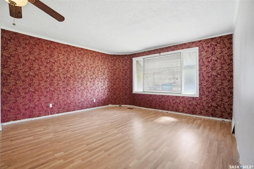 721 H Avenue S Saskatoon SK S7M 1X2